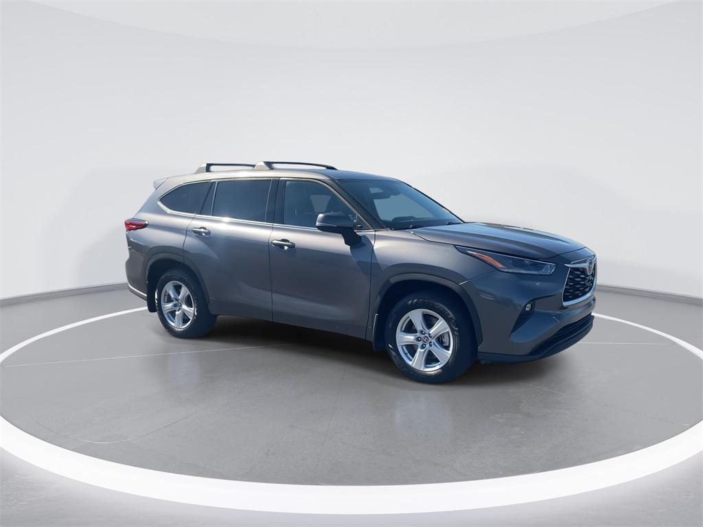used 2021 Toyota Highlander car, priced at $21,641