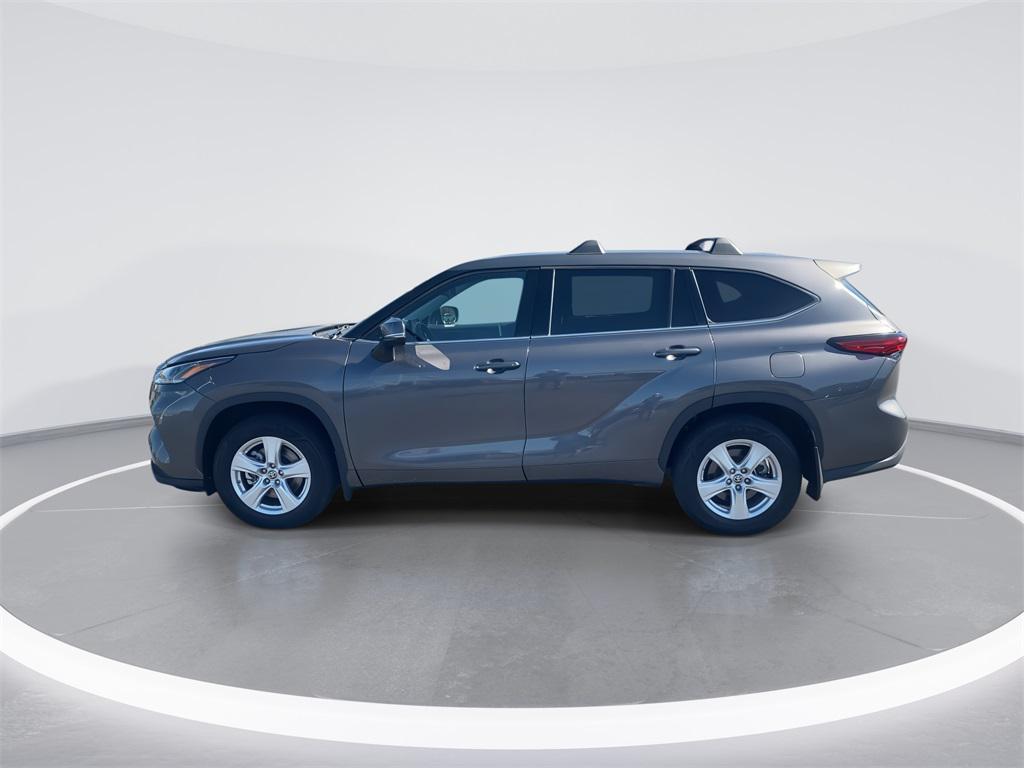 used 2021 Toyota Highlander car, priced at $21,641