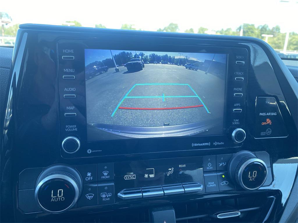 used 2021 Toyota Highlander car, priced at $21,641