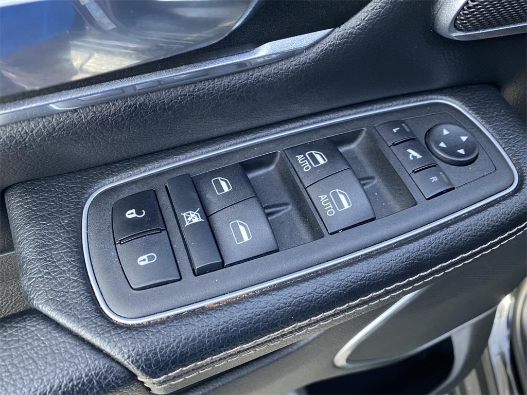 used 2023 Ram 1500 car, priced at $41,556