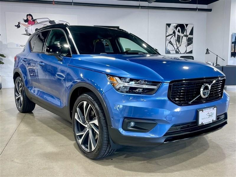 used 2019 Volvo XC40 car, priced at $25,995