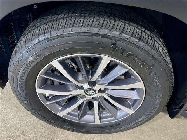 used 2017 Toyota Highlander car, priced at $22,995
