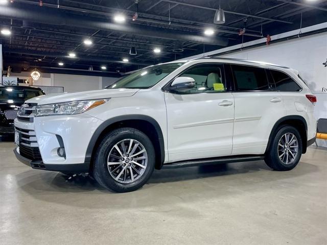 used 2017 Toyota Highlander car, priced at $22,995
