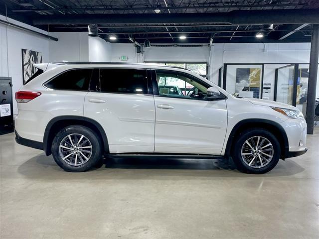 used 2017 Toyota Highlander car, priced at $22,995