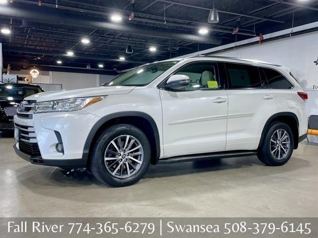 used 2017 Toyota Highlander car, priced at $22,995