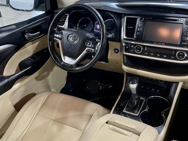 used 2017 Toyota Highlander car, priced at $22,995
