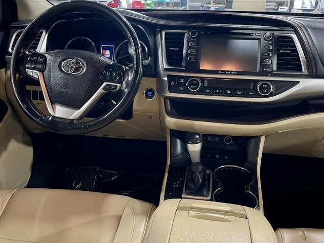 used 2017 Toyota Highlander car, priced at $22,995