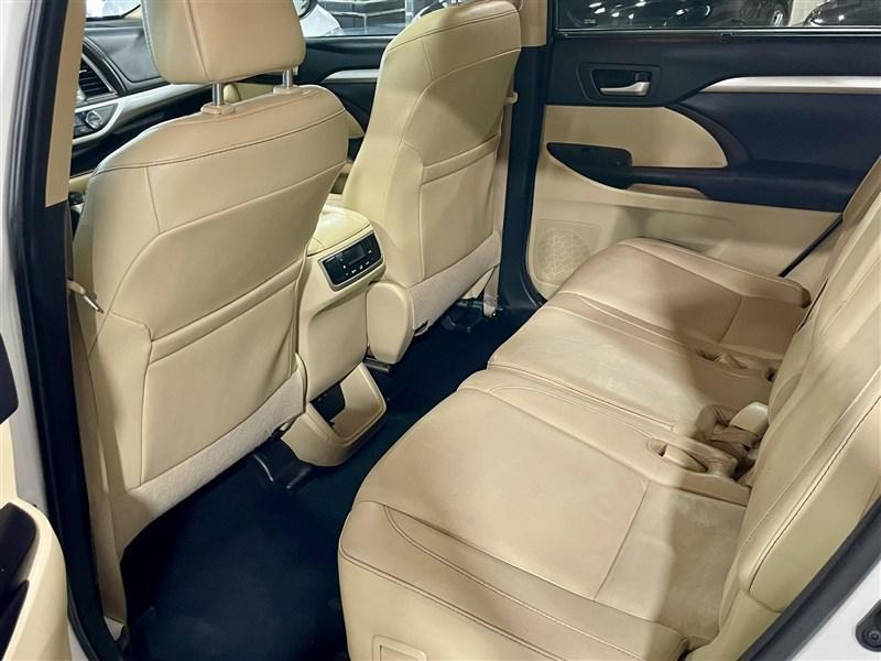 used 2017 Toyota Highlander car, priced at $22,750
