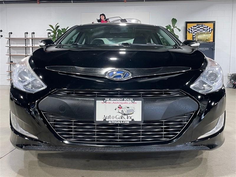 used 2015 Hyundai Sonata Hybrid car, priced at $7,995