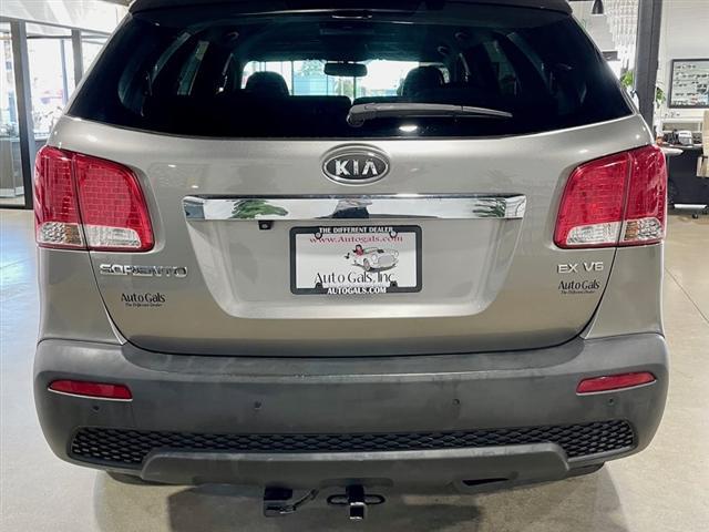 used 2011 Kia Sorento car, priced at $8,995