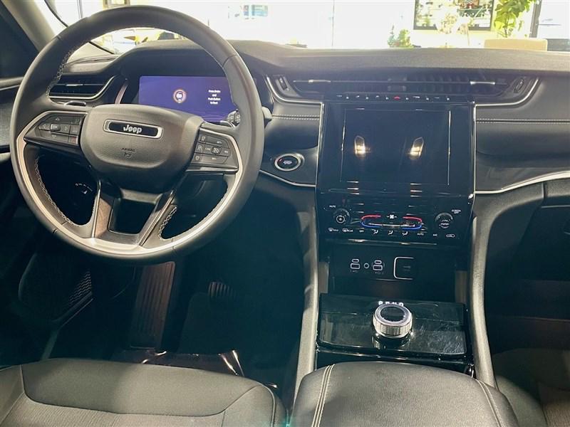 used 2023 Jeep Grand Cherokee car, priced at $27,795