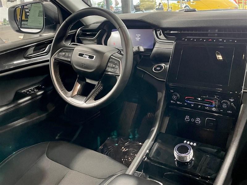 used 2023 Jeep Grand Cherokee car, priced at $27,795