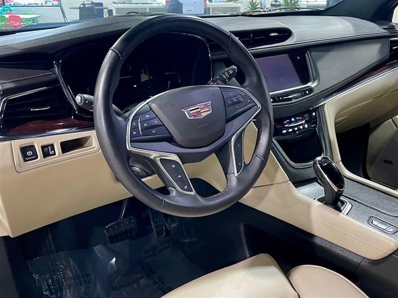 used 2017 Cadillac XT5 car, priced at $19,995