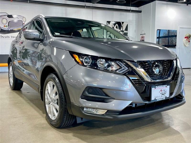 used 2021 Nissan Rogue Sport car, priced at $23,995