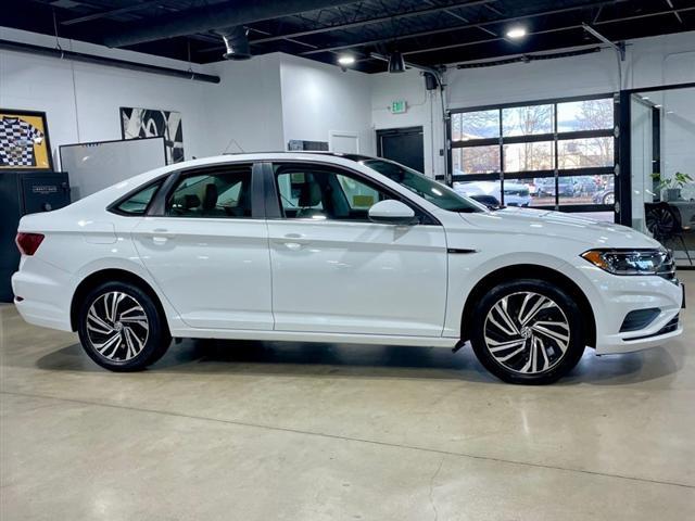 used 2021 Volkswagen Jetta car