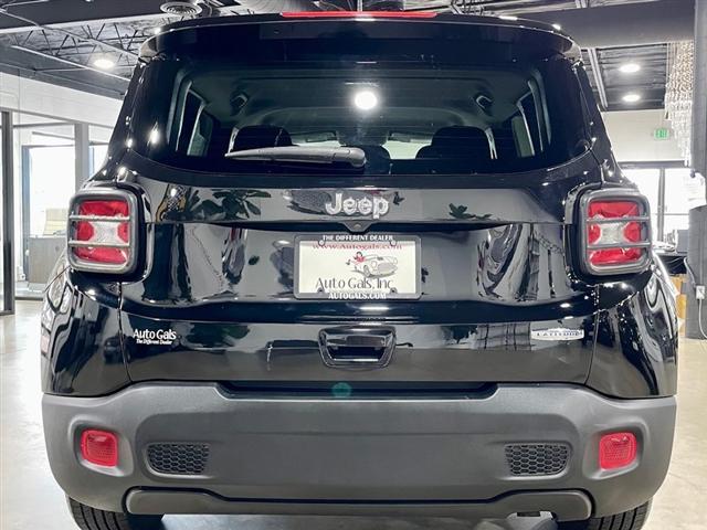 used 2020 Jeep Renegade car, priced at $18,995