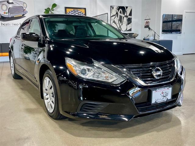 used 2018 Nissan Altima car