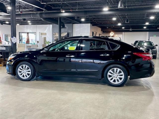 used 2018 Nissan Altima car