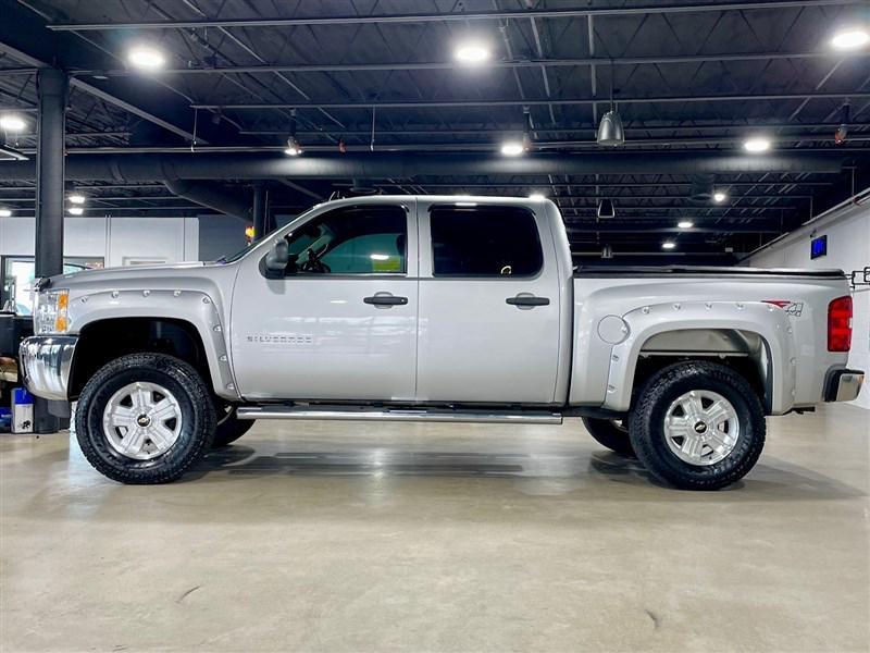 used 2013 Chevrolet Silverado 1500 car, priced at $17,995