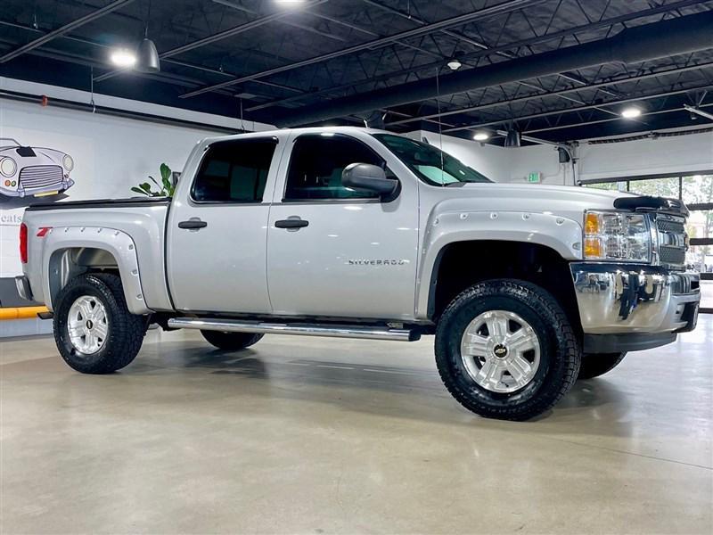 used 2013 Chevrolet Silverado 1500 car, priced at $17,995