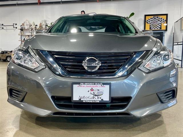 used 2017 Nissan Altima car