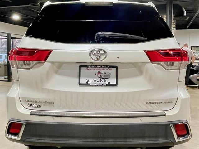 used 2017 Toyota Highlander car, priced at $27,995