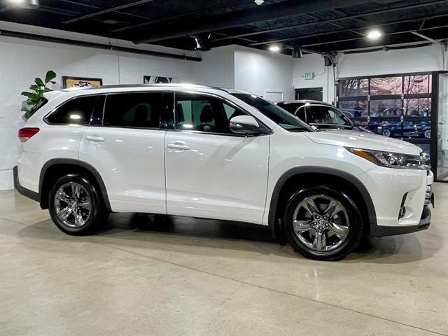 used 2017 Toyota Highlander car, priced at $27,995