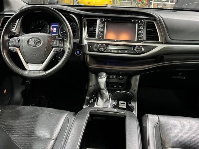 used 2017 Toyota Highlander car, priced at $27,995