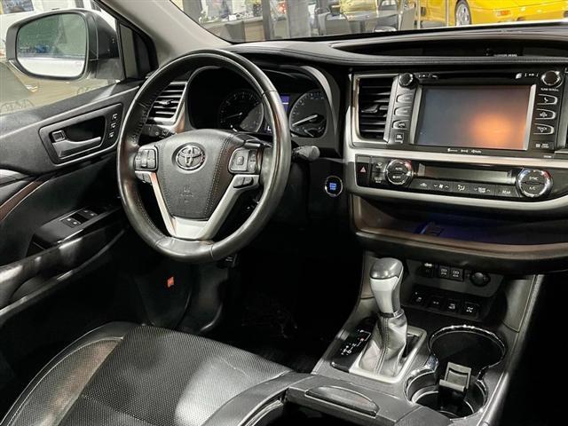 used 2017 Toyota Highlander car, priced at $27,995