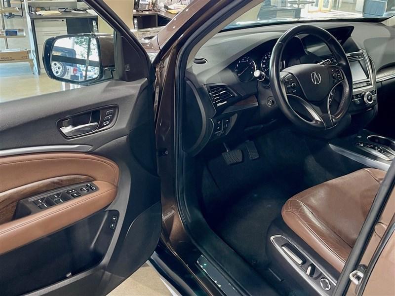used 2019 Acura MDX car, priced at $27,595