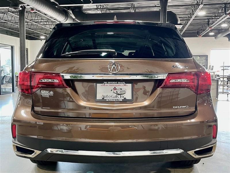 used 2019 Acura MDX car, priced at $27,595