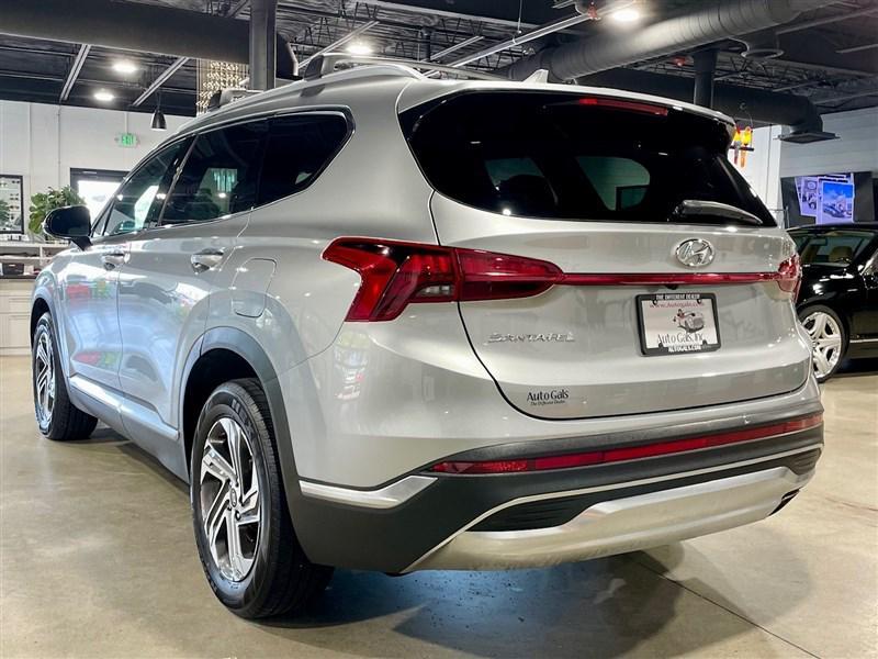 used 2022 Hyundai Santa Fe car, priced at $20,595