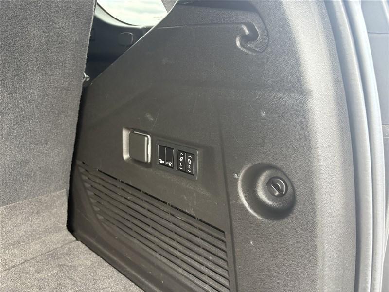 used 2021 Chevrolet Tahoe car, priced at $39,888