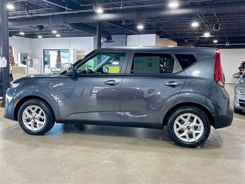 used 2021 Kia Soul car, priced at $18,495