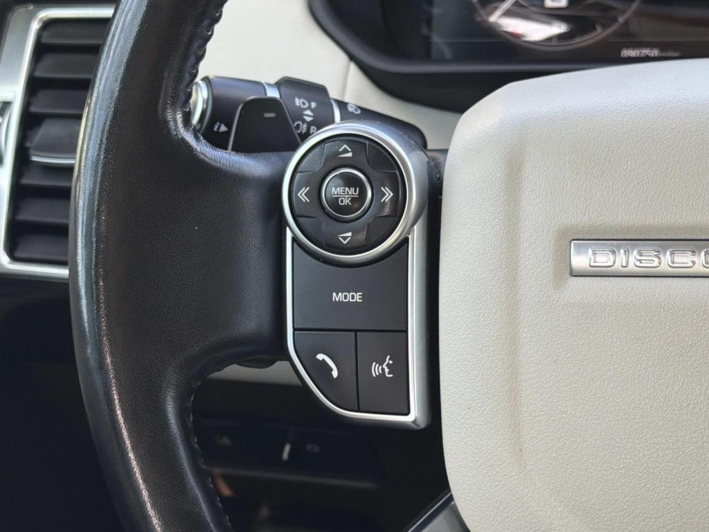 used 2018 Land Rover Discovery car, priced at $15,995