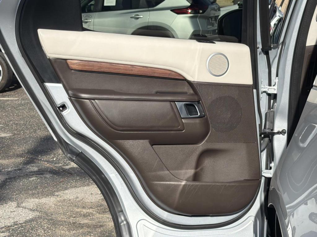 used 2018 Land Rover Discovery car, priced at $15,995