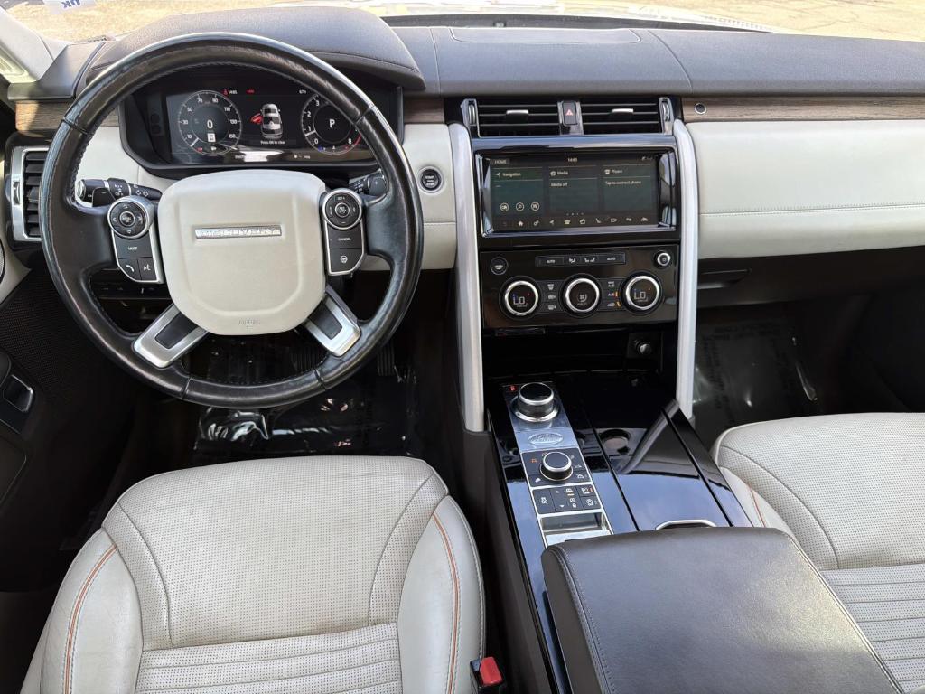 used 2018 Land Rover Discovery car, priced at $15,995