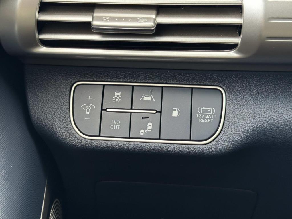 used 2022 Hyundai NEXO car, priced at $8,895