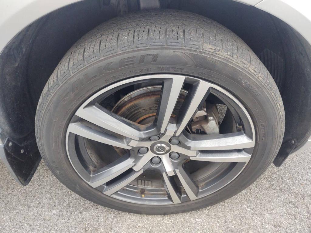 used 2018 Volvo XC60 car, priced at $17,495