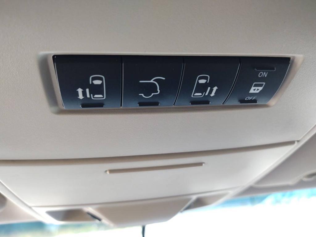 used 2014 Chrysler Town & Country car, priced at $8,995