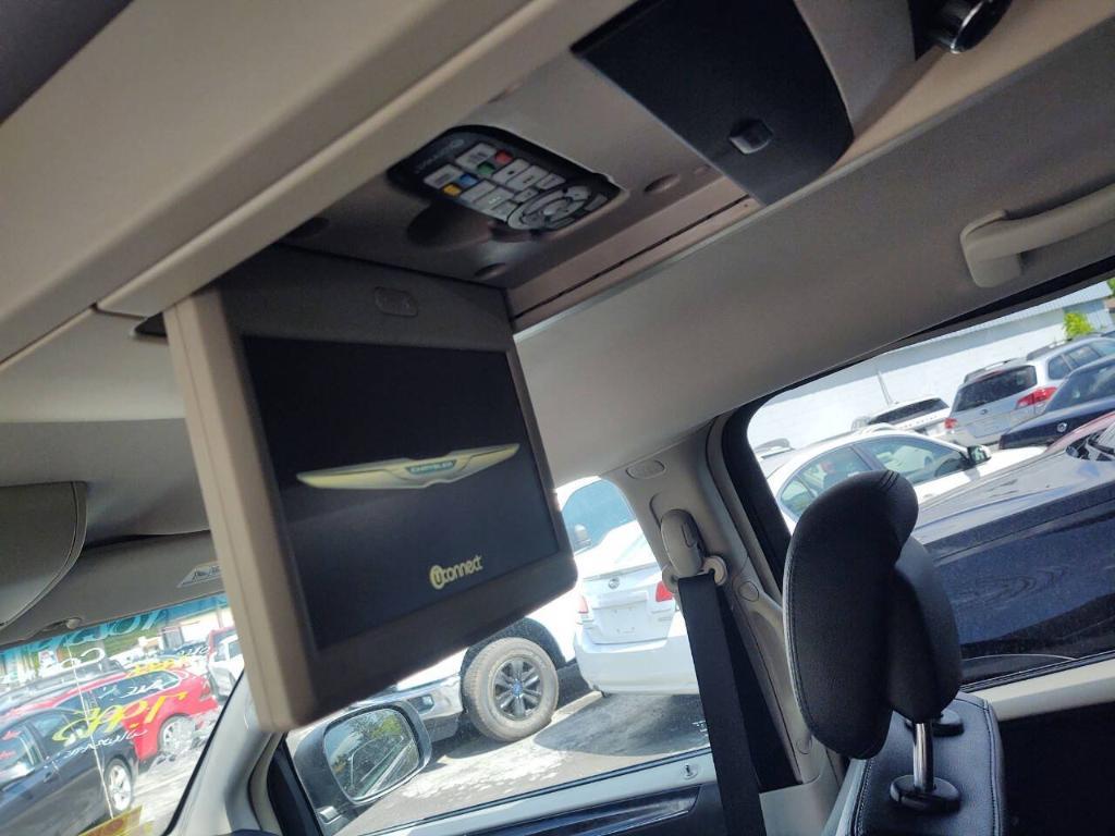 used 2014 Chrysler Town & Country car, priced at $8,995