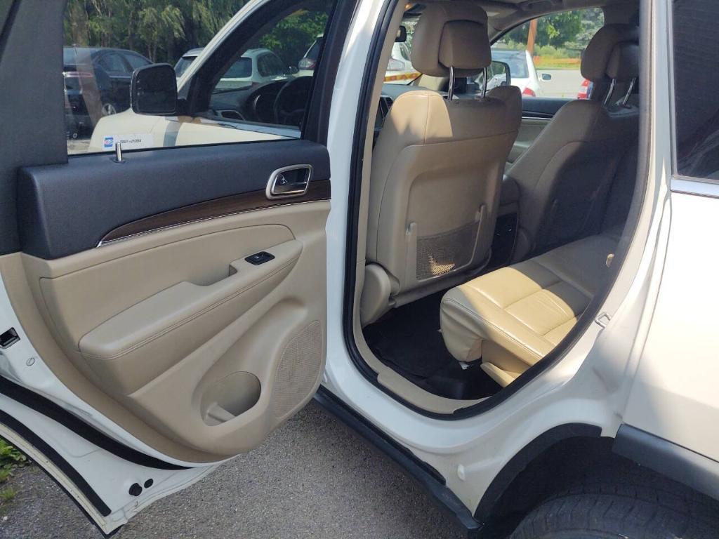 used 2015 Jeep Grand Cherokee car, priced at $12,692