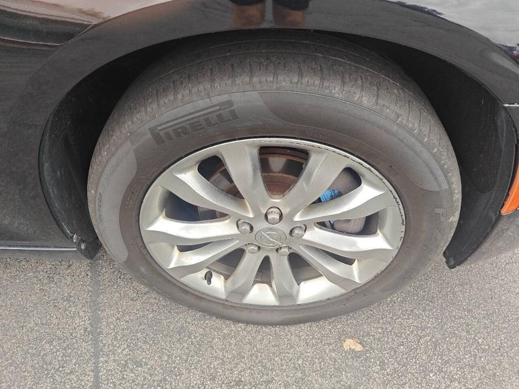 used 2018 Chrysler 300 car, priced at $12,395