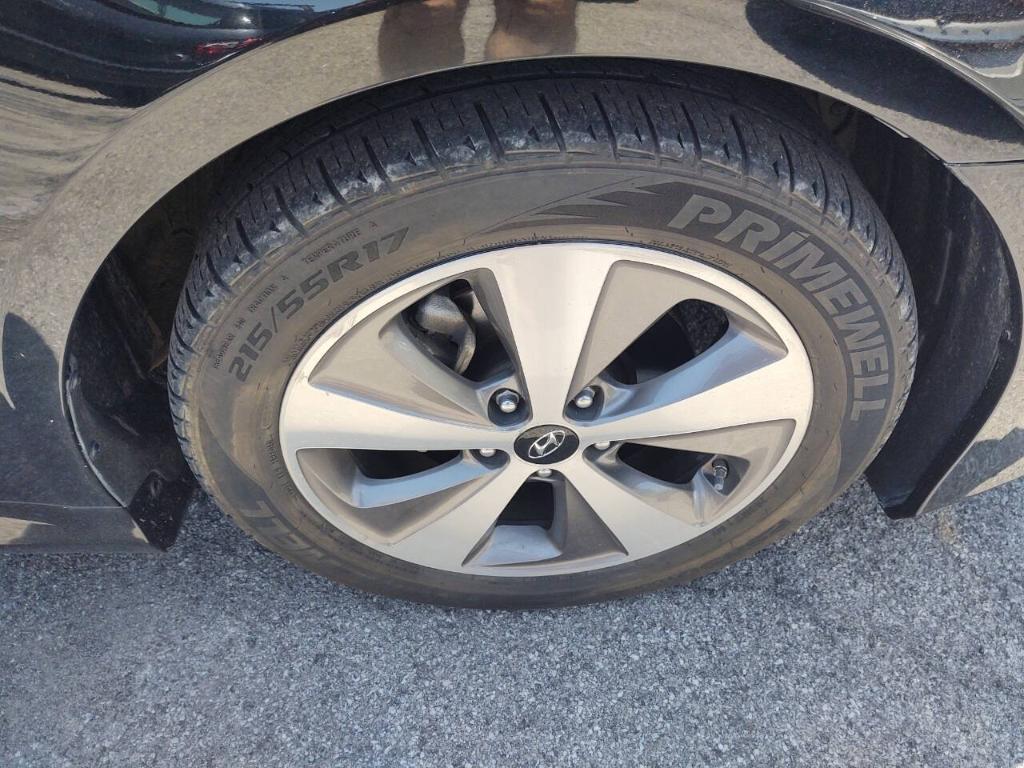 used 2011 Hyundai Sonata Hybrid car, priced at $7,395