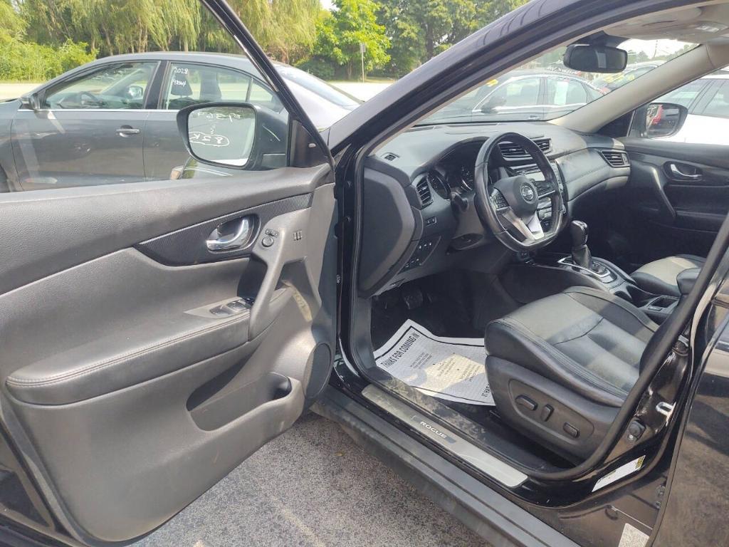 used 2018 Nissan Rogue car, priced at $12,995