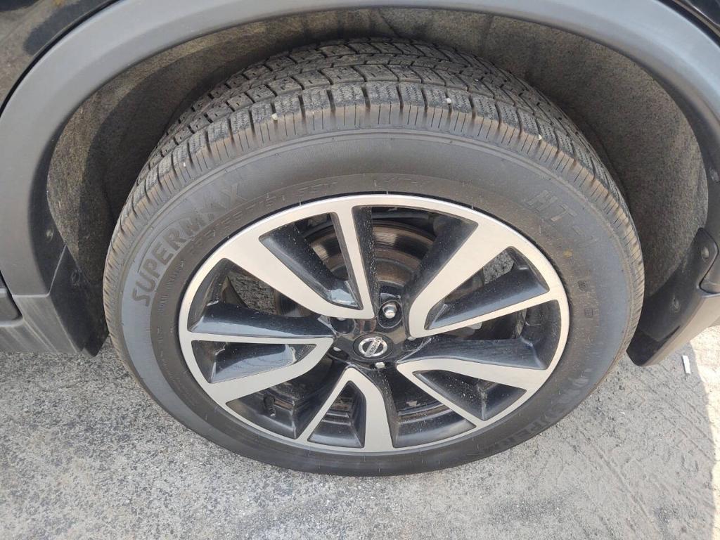 used 2018 Nissan Rogue car, priced at $12,995