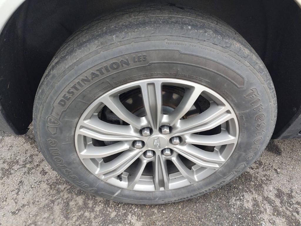 used 2017 Cadillac XT5 car, priced at $15,995