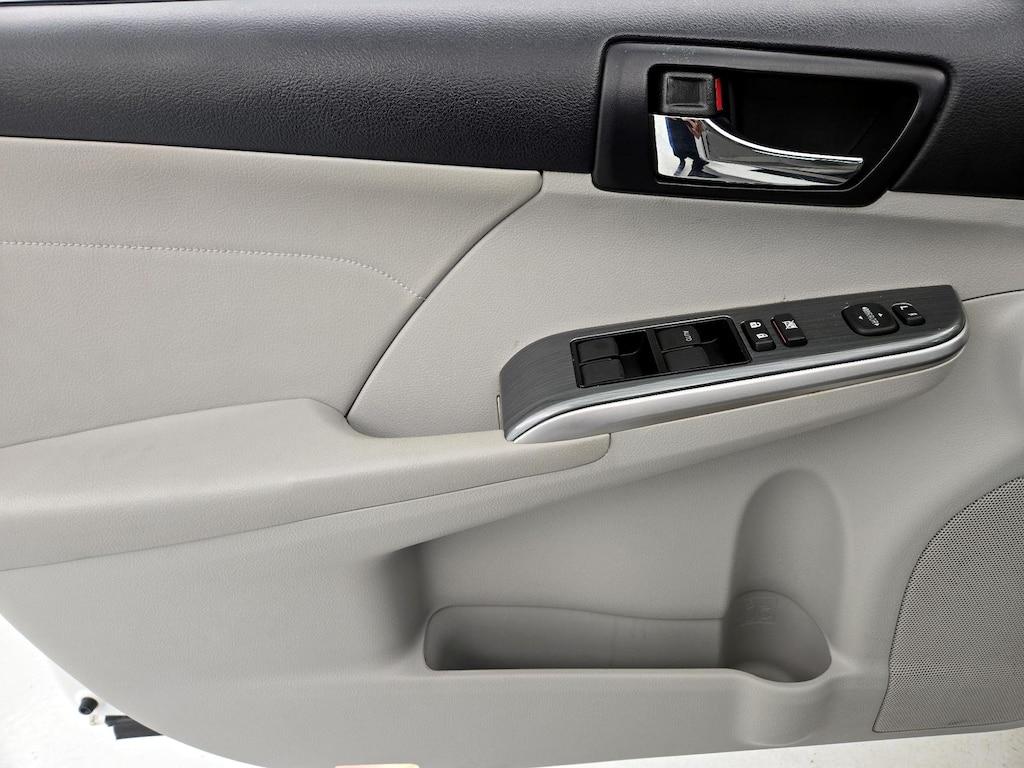 used 2013 Toyota Camry Hybrid car, priced at $13,998