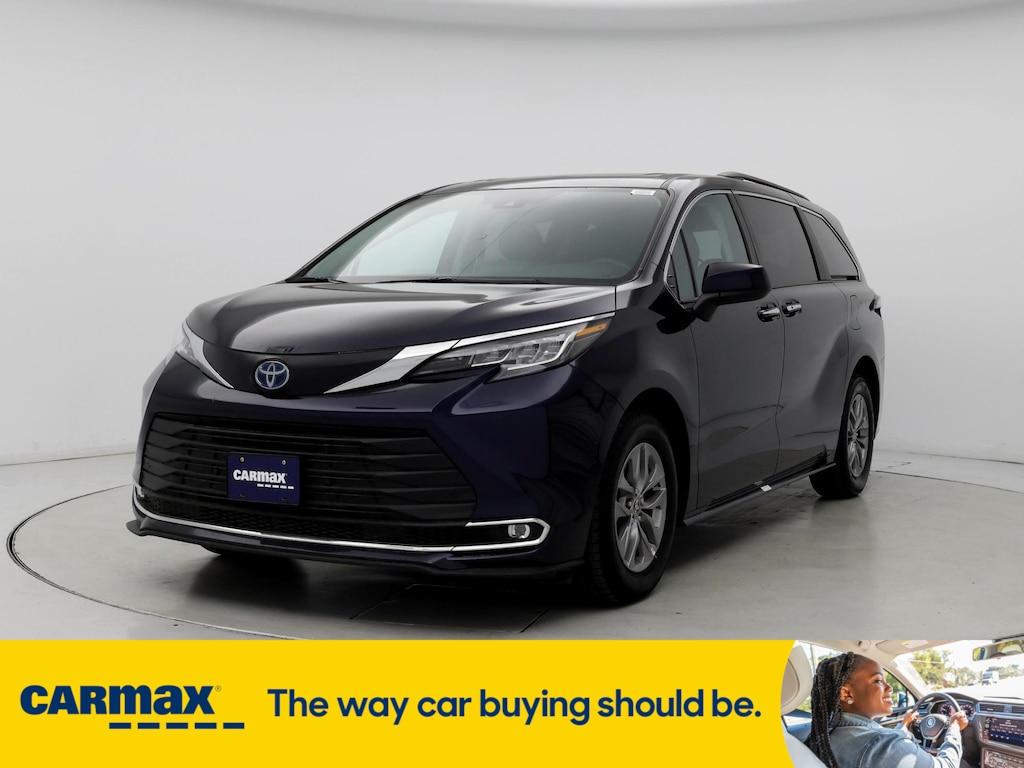 used 2023 Toyota Sienna car, priced at $44,998