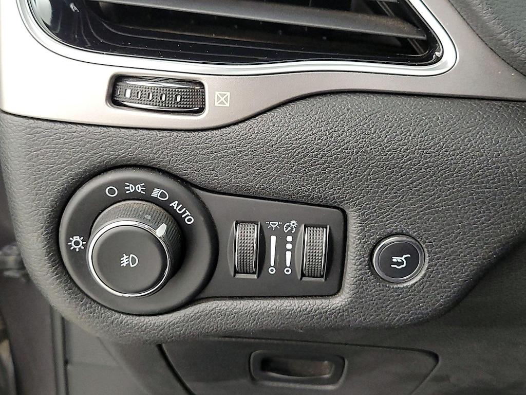 used 2021 Jeep Cherokee car, priced at $21,998
